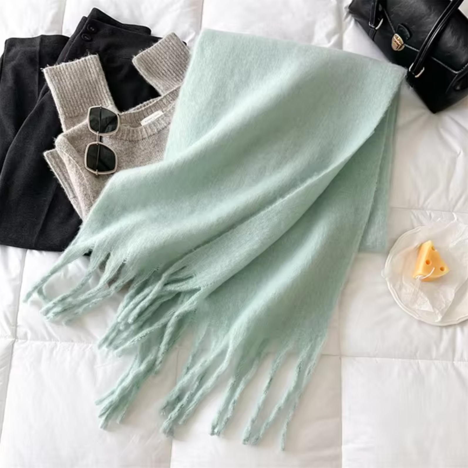 Heidi Mode winter scarf – soft cashmere-look scarf with fringes and elegant design