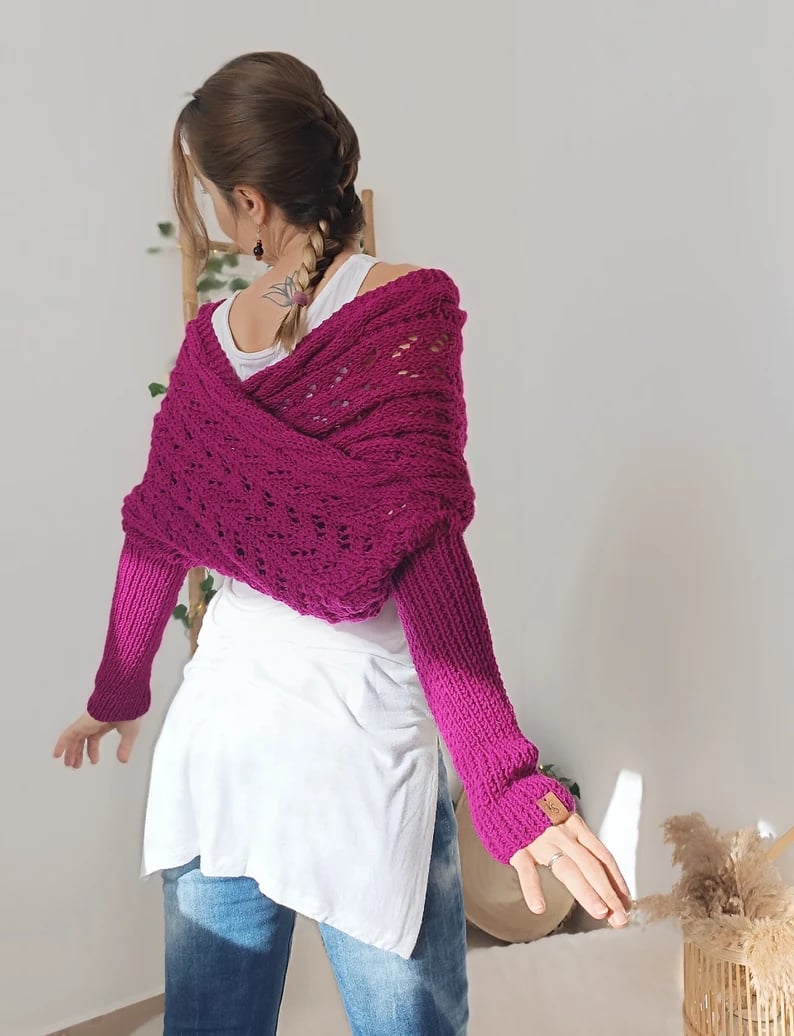 Nomine Snuggly Knitted Scarf with Sleeves