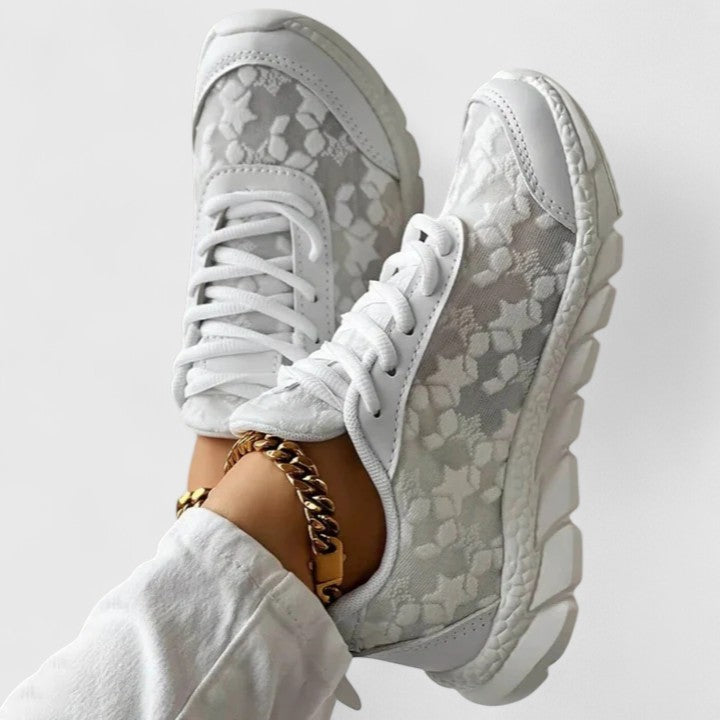 Annie | Cozy Sneakers