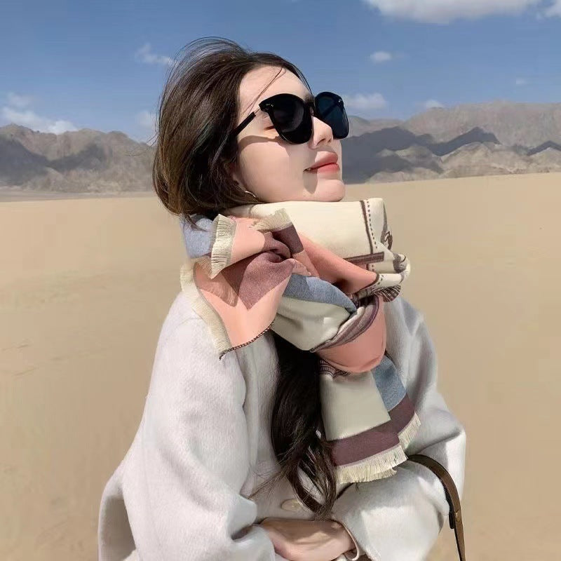 Elegant and Warm Cashmere Scarf