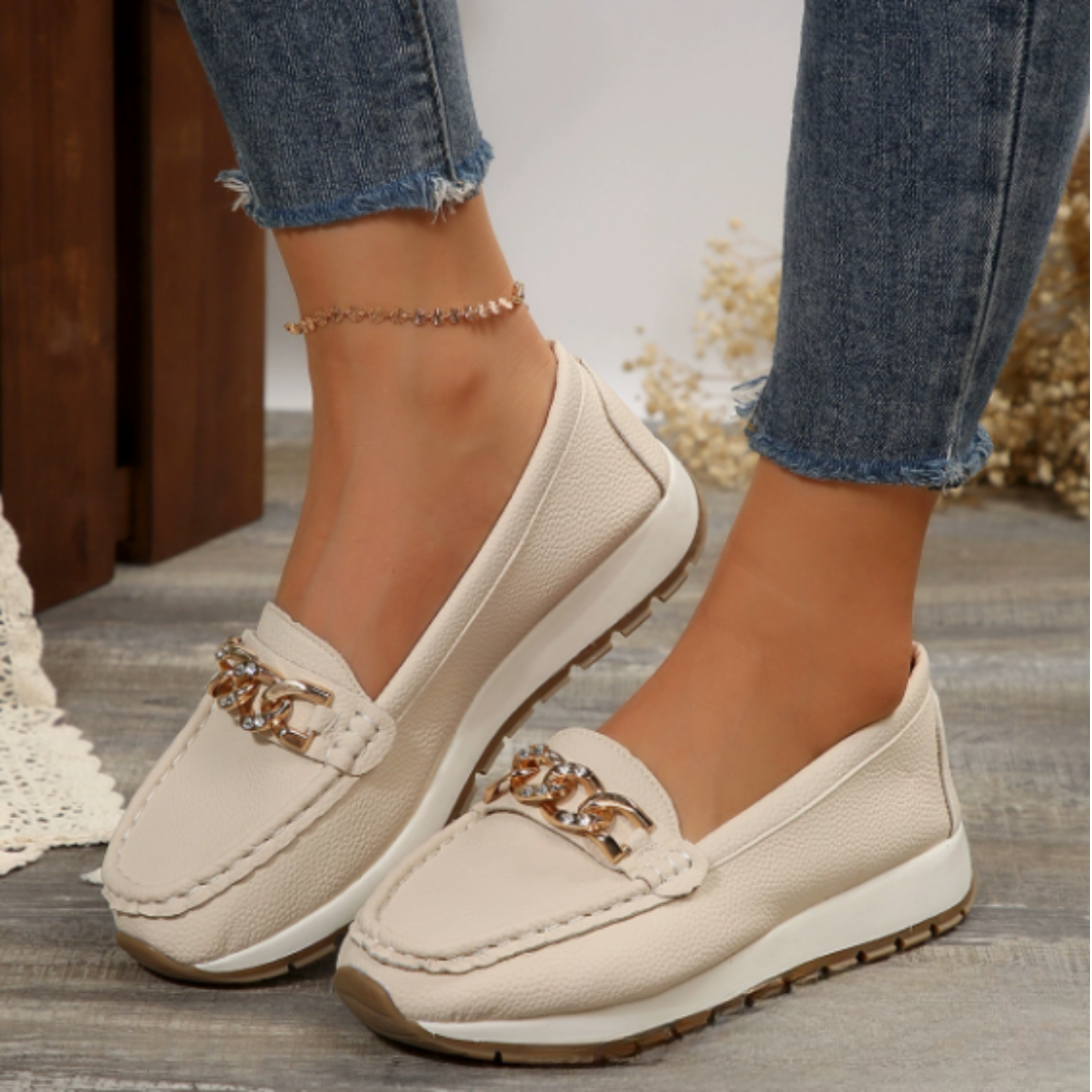 Evelyn - Diamond Buckle Loafers