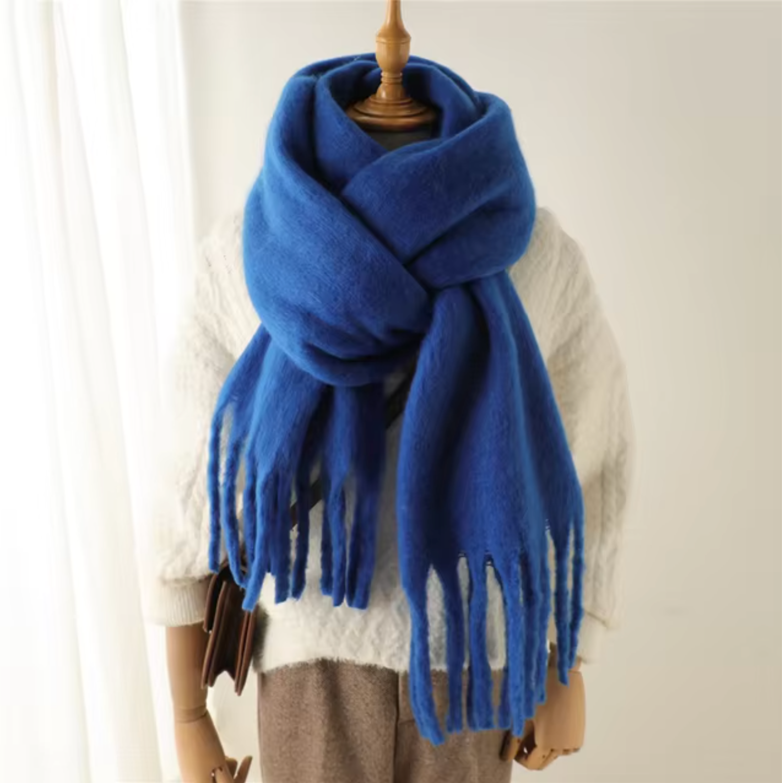 Heidi Mode winter scarf – soft cashmere-look scarf with fringes and elegant design
